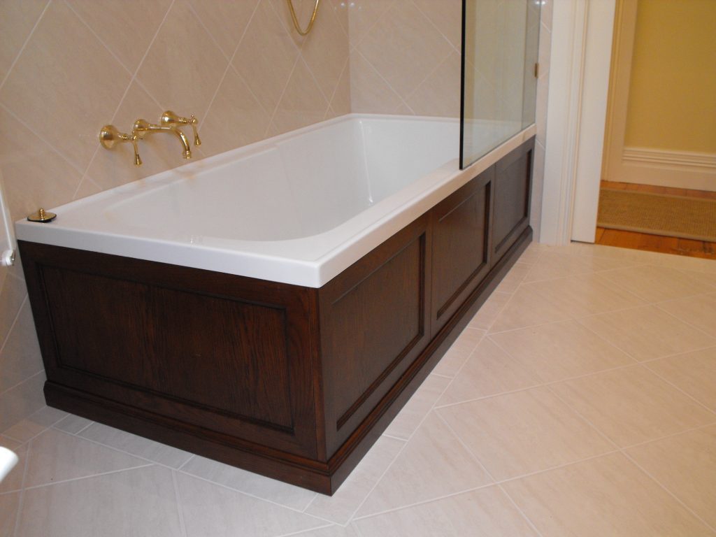 Sorrento American Oak bath paneling