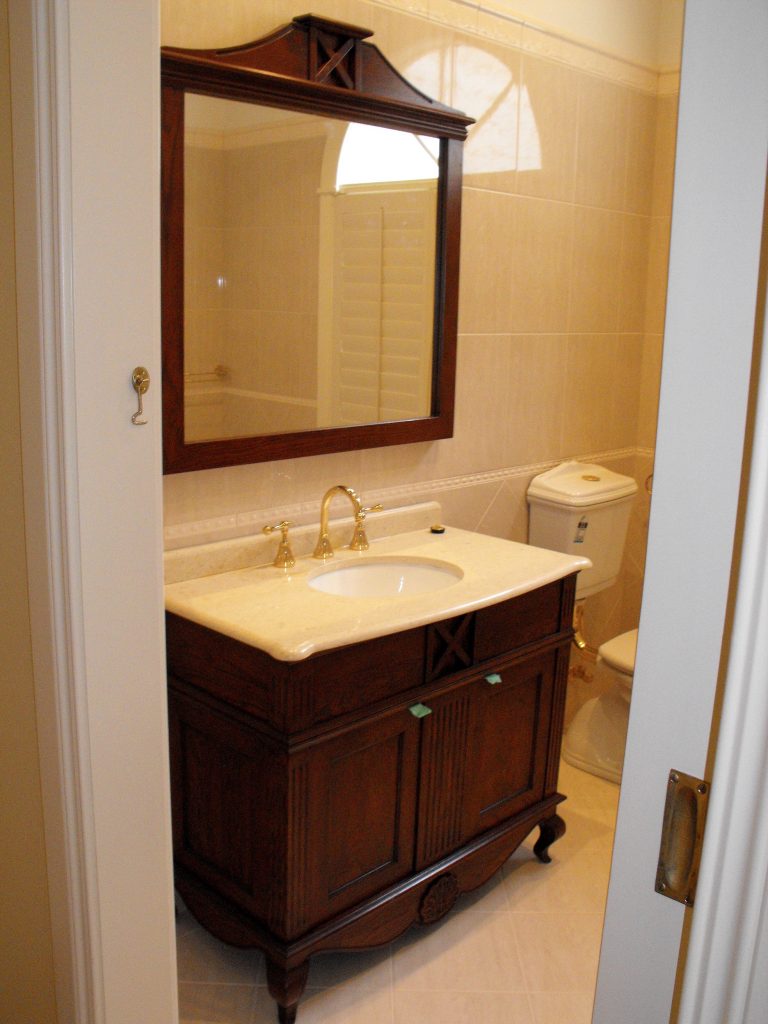Sorrento American Oak vanity 2